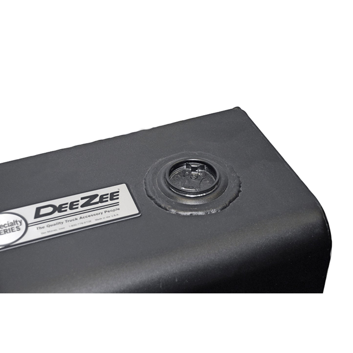 Pump mounting port on Dee Zee 55 gallon square steel transfer tank in black (SKU DZ91750SB)